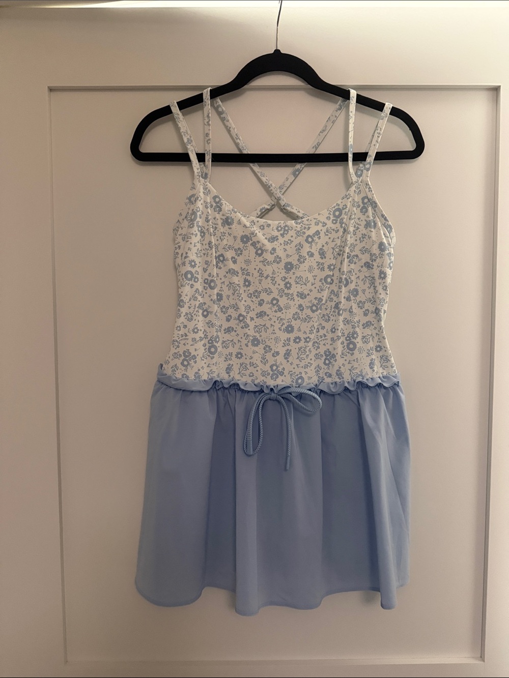 JoyLab Light Blue Floral Drawstring athletic dress